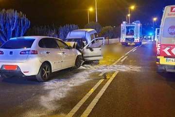 Trágica Nochebuena en Telde: dos muertos en una colisión frontal en la circunvalación/TA.
